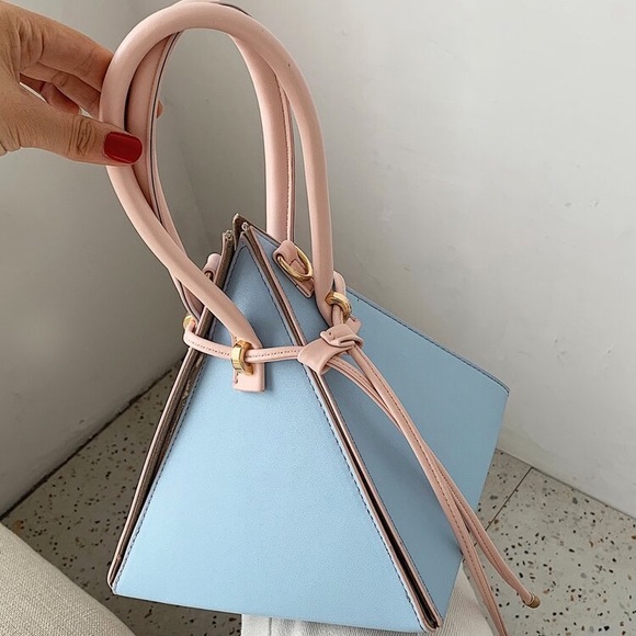 Handbag - Picture 2 of 3